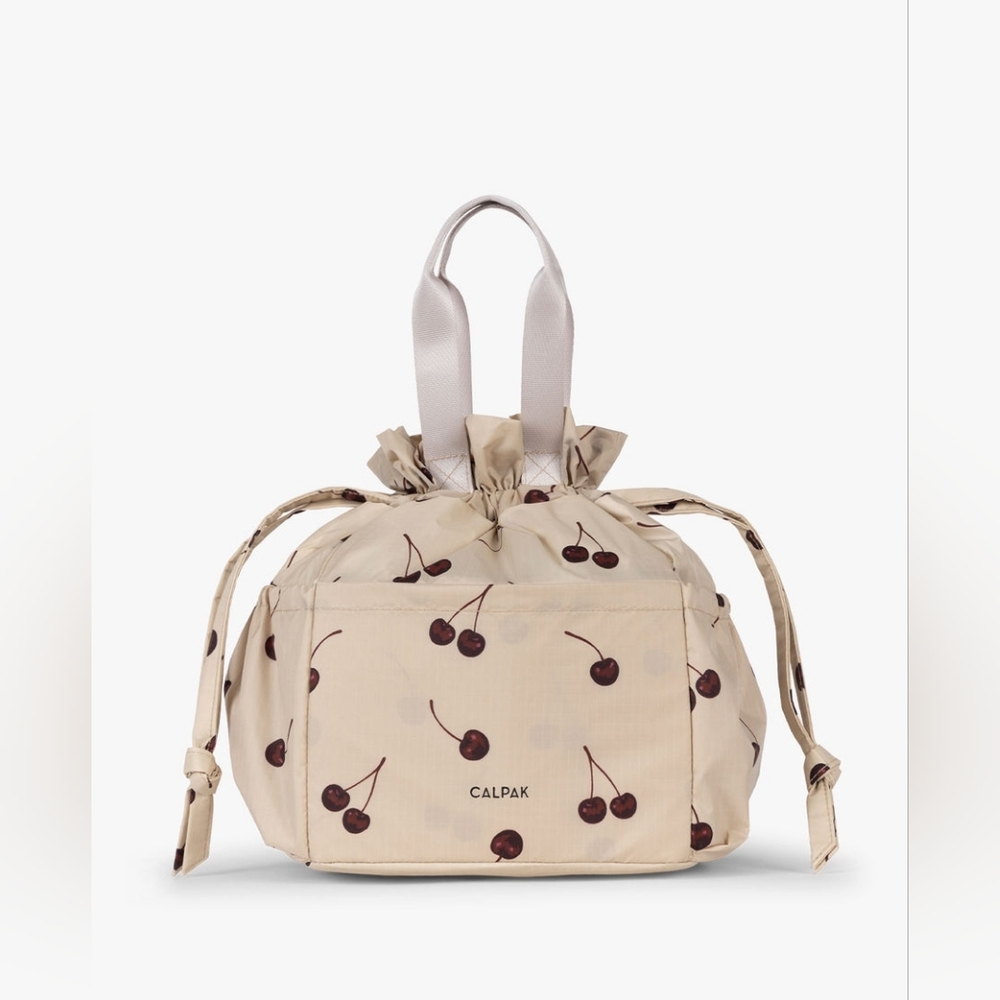 NWT Calpak Lunch Bag in Oatmeal Cherry